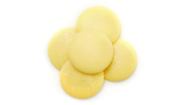 Yupik Organic Cocoa Butter Wafers 2.2 lb (35.2 oz) Vegan Gluten-Free GMO-Free Dairy-Free Kosher Pure Cocoa Butter No Additives Melts Smoothly Ideal for Baking Snacking Molding &amp Toppin