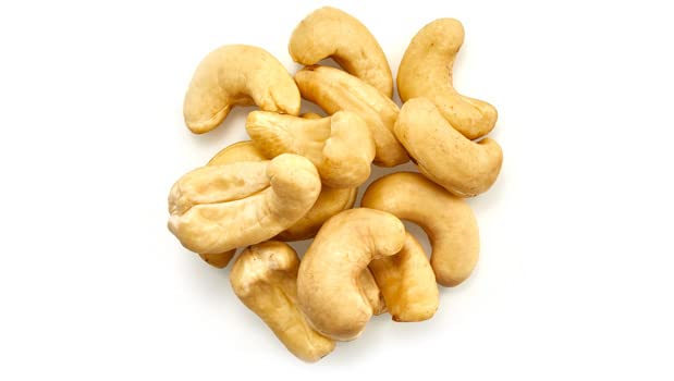 Yupik Organic Raw Cashews 2.2 lb (35.2 oz) Kosher Gluten-Free Non-GMO Vegan Whole Nuts Unsalted Unroasted Source of Protein &amp Iron Nutritious Crunchy Healthy Snacks For Baking &amp C