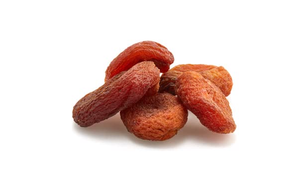 Yupik Organic Apricots 2.2 lb (35.2 oz) Non-GMO Vegan Gluten-Free Dried Fruits No Added Sugar Naturally Sweet Sulphite-Free Source of Fiber Healthy Snacks Ideal for Baking &amp Topping