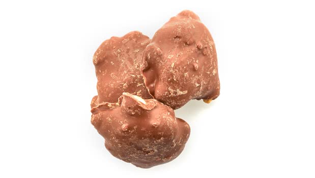 Yupik Caramel Peanut Clusters 2.2 lb (35.2 oz) Roasted Peanuts &amp Caramel Coated in Milk Chocolate Smooth &amp Crunchy Sweet Snacks Chocolate Candy Ideal for Baking &amp Topping