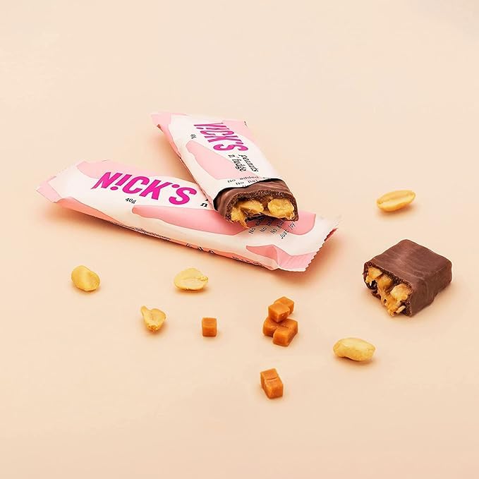 NICKS Peanuts &amp Fudge Keto Chocolate Bars No Added Sugar 180 Calories 4 Net carbs Gluten Free Sweets Low carb Candy Snack Bar – 15-Pack (40g Each)