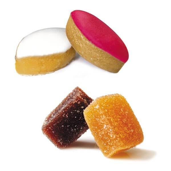 Maxim’s de Paris French Candy Gift Box – 32 Gourmet French Sweets with Calissons Nougat Pâtes de Fruits &amp Caramels – Luxury French Confectionery from France