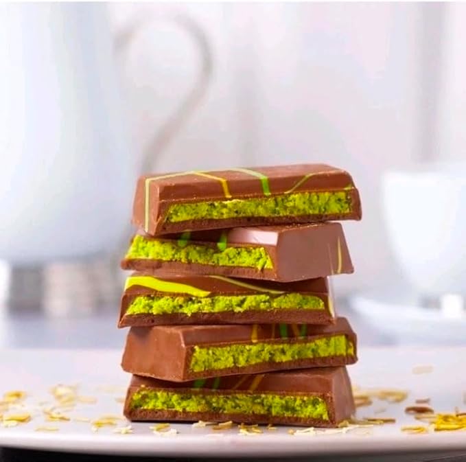 Beyoğlu Dubaco Dubai Chocolate Milk Chocolate with Kadayif and Pistachio Cream Filling 2- Bars