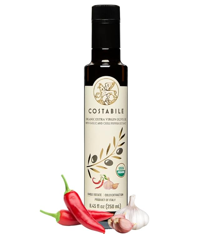 Garlic Chili Oil - Extra Virgin Garlic Hot Oil from Italy - Quality Chili Garlic Oil Ideal as Pizza Oil and for Spicy Recipes. COSTABILE 8.45 Fl. Oz.