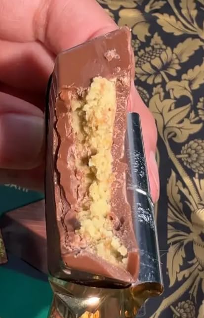 Nutty &amp FrUity Dubai Chocolate Bars Milk Chocolate with Pistachio Individually Wrapped 16 oz (454gr)