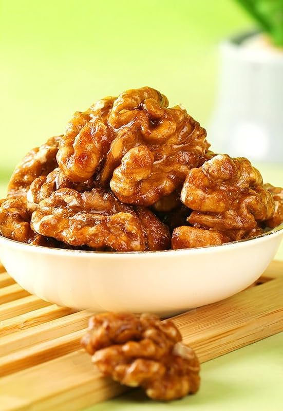 Shell Free Honey Walnuts 425g/Can Walnut Kernels Nuts and Dried Fruits Satisfying Snacks Family Snacks Holiday Gifts Afternoon Tea Desserts Healthy and Nutritious Snacks (1 Can)