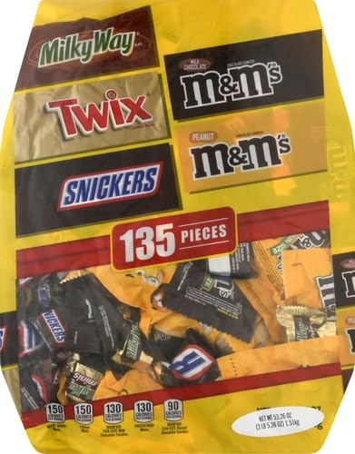 M&ampM'S Milk Chocolate M&ampM'S Peanut SNICKERS Chocolate Candy TWIX Caramel Cookie Bar &amp MILKY WAY Caramel Milk Chocolate Bulk Halloween Candy Assortment 53.26oz (135 Pieces)