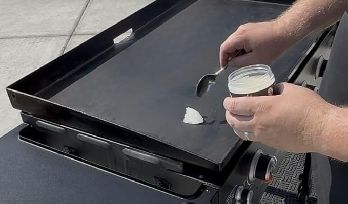 GriddleMATe Griddle Seasoning - Premium 2-in-1 Seasoning for Blackstone Griddle Cast Iron and Carbon Steel Cookware - High Smoke Point - Non-GMO - Made in the USA