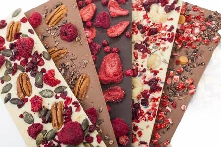LioMart Dry fruit Snacks- Freeze dried Raspberry. Delicious Natural and Healthy Fruit with no added sugar. Perfect dried fruit for snack backing smotthies topping breakfast and more. 10 Pack box