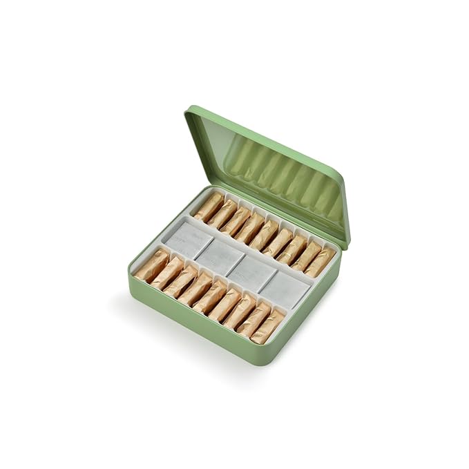 Box of 26 Pieces Le Wafer Craquant | Crispy Wafers with Premium Chocolate | Delicious Crunch &amp Velvety Chocolate | Ideal Gift or Personal Indulgence
