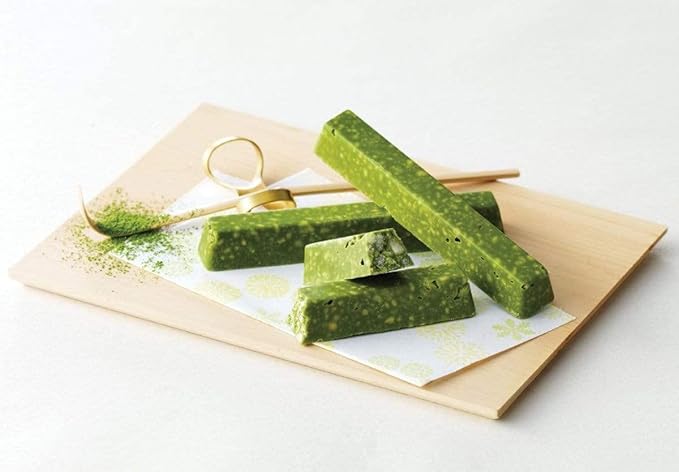 ROYCE' Matcha Bar Chocolate – Japanese Green Tea Treat from Hokkaido | Gourmet Snack for Gifting &amp Indulging | 12 Pieces