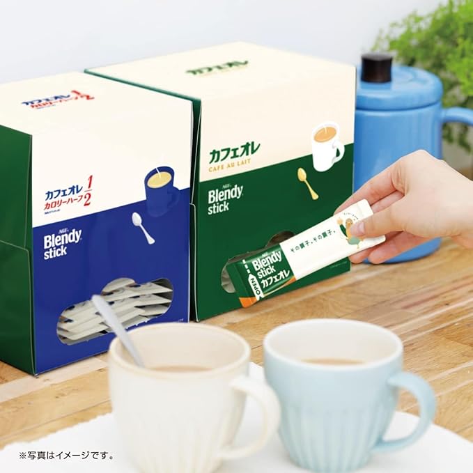 Japanese Instant Coffee – Blendy Stick Café au Lait 100 Sticks – Rich &amp Creamy Instant Coffee Mix – Easy to Prepare – Made in Japan