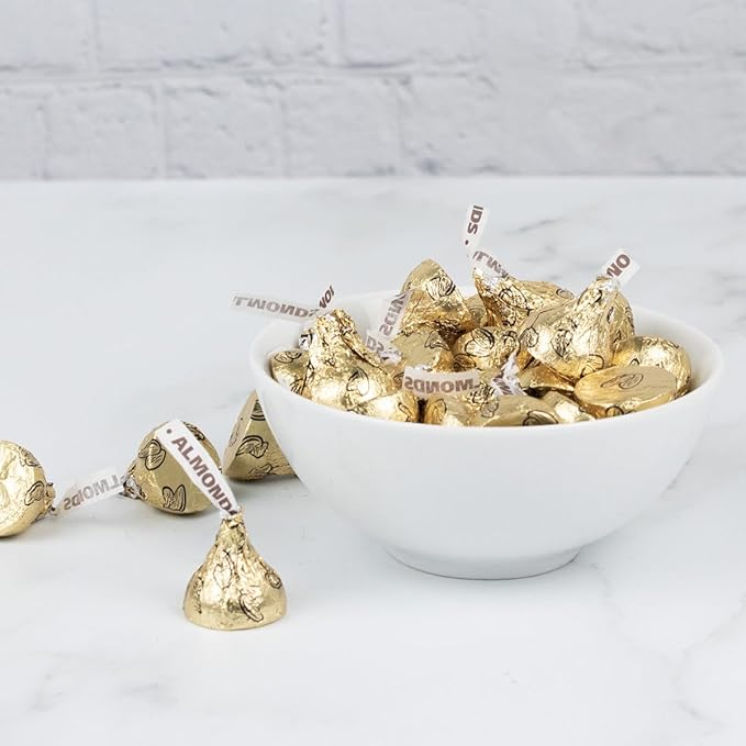 90 Pcs Gold Candy Hershey's Almond Kisses Milk Chocolate