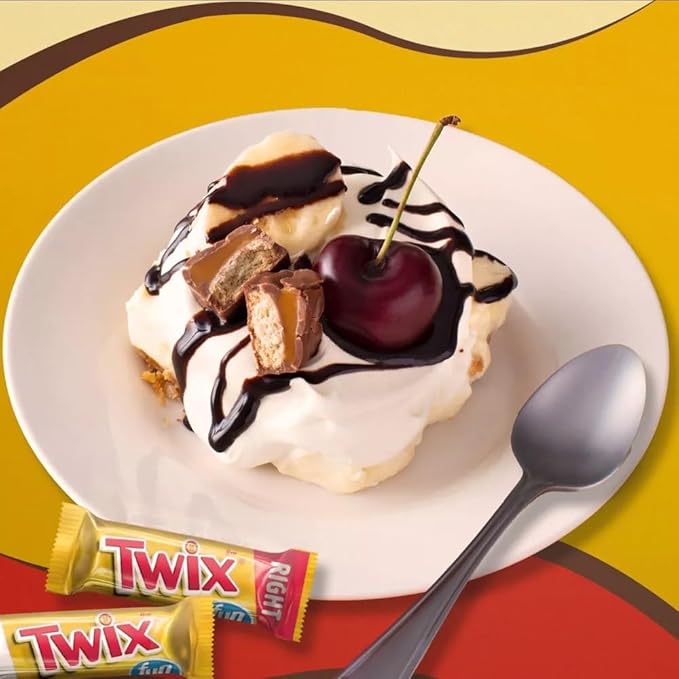 Yummy Chew Twix Chocolate Candy Bars - Fun Size Twix Candy Bars - Individually Wrapped Bulk Twix Chocolate Bars - Twix Caramel Milk Chocolate Cookie Bars - Bulk Candy Bag (Pack of 65)