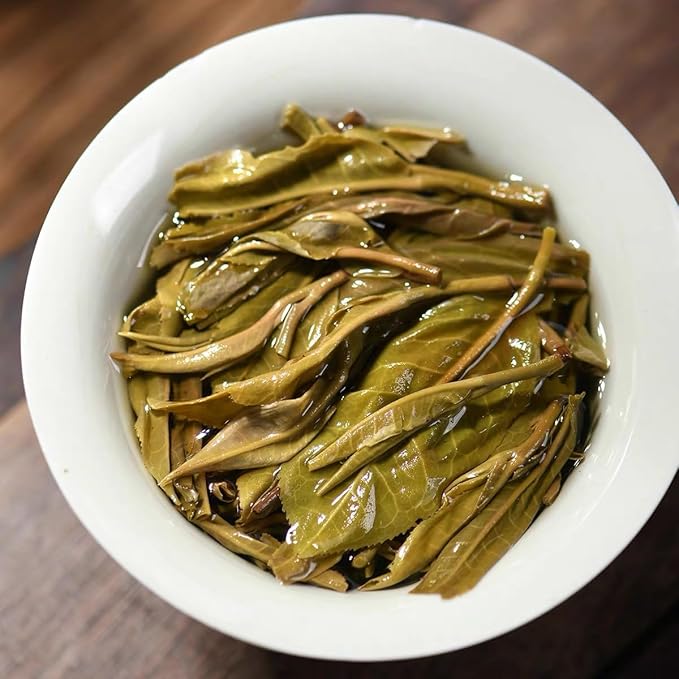 Pu-Erh Tea Pu'er Raw 357g/CakeRaw Pu Eth Tea Cake .Yunnan Pu'er tea (老班章)