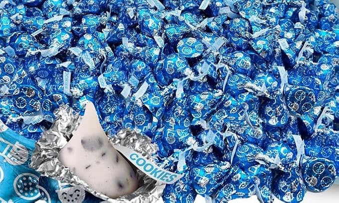 KISSES Cookies and Cream 2lbs Approx 200 Pieces Candy Kisses Cookies &amp Cream White MILK Chocolate and Cookies Bulk 2 lb - Blue Kisses Chocolate Candy Individually Wrapped
