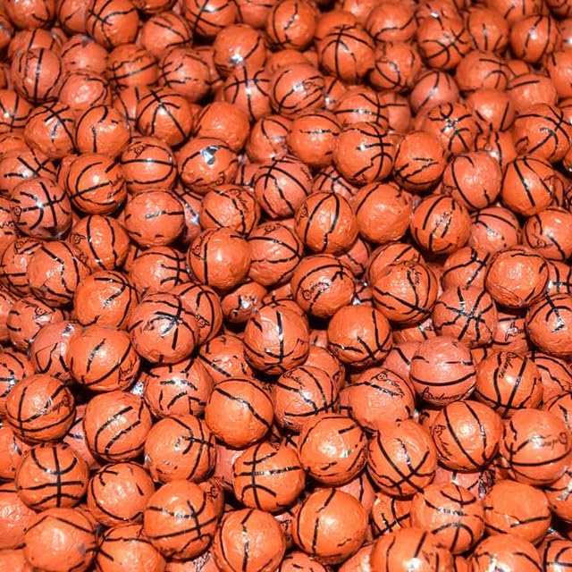 Premium Milk Chocolate Basketballs– Individually Foil Wrapped – Fun Party Favor Candy &amp Gifts for Basketballs Fans Coaches and Events (1 Pound)