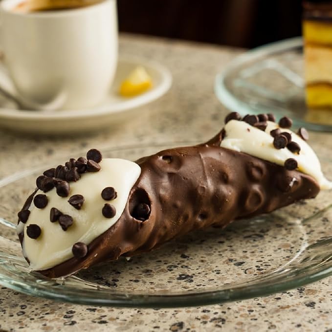 Supremo Italiano Small Chocolate Cannoli Shells | Kosher | 120 Count