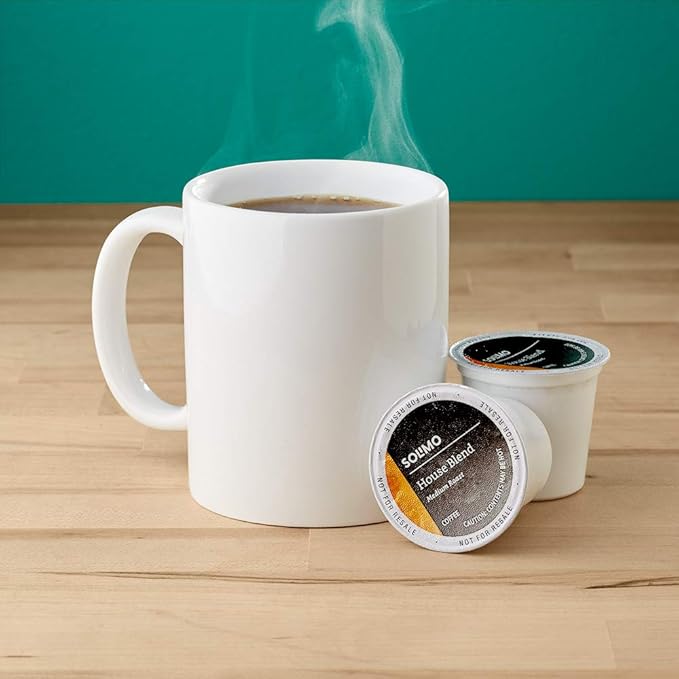 Amazon Brand - Solimo Medium Dark Roast and Light Roast Coffee Pods Compatible with Keurig 2.0 K-Cup Brewers