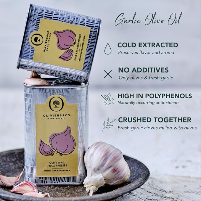 Fresh Garlic Olive Oil by Oliviers&ampCo | Premium Italian Extra Virgin Olive Oil with Fresh Garlic | Gourmet EVOO for Cooking Dipping &amp Holiday Gifting | Cold Pressed All Natural (8.4 fl Oz)
