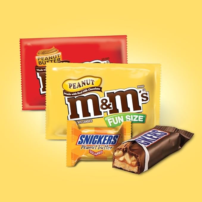 SNICKERS &amp M&ampM'S Peanut &amp Peanut Butter Lovers Fun Size Chocolate Candy Variety Mix 32.2-Ounce 55-Piece Bag