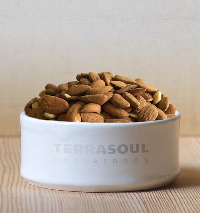 Terrasoul Superfoods Raw Unpasteurized Organic Almonds (Mylk Grade) 2 Pounds