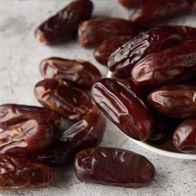 Dried Black Dates 500g - Authentic Arabian Khajoor Ideal for Healthy Snacking Nutrient-Rich Enjoy Every Bite Easily