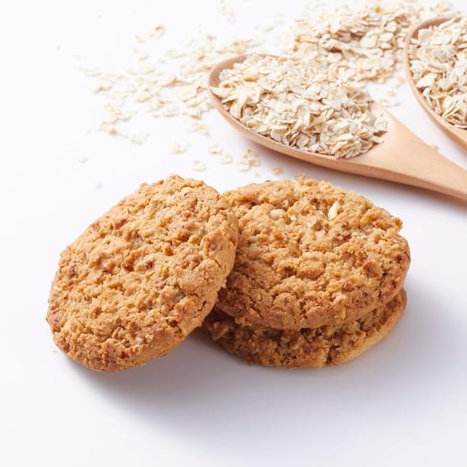 Minimalist Oat Groats Ideal for Cooking and Baking Packaged in a Resealable Bag (5 Pound)