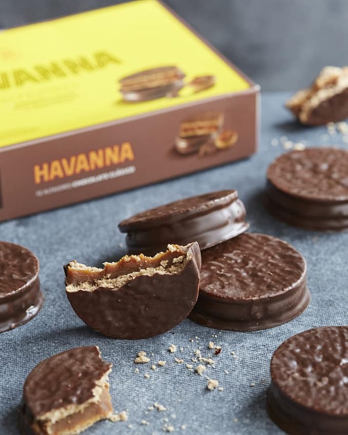 Havanna Alfajores Argentinos - Traditional Argentine Alfajores with Dulce de Leche (Milk caramel) Coated in Semi-Sweet Chocolate - The Authentic and Original Havanna - Box of 6