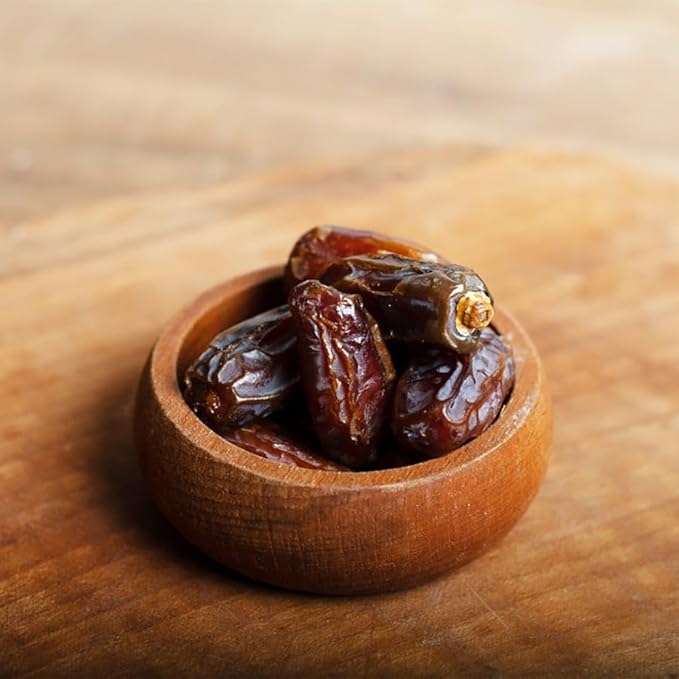 Mabroom Dates Deluxe 2.2LB - Exquisite Saudi Delicacy with Subtle Sweetness | Rich in Fiber Vitamins and Minerals | Perfect Energy-Boosting Snack