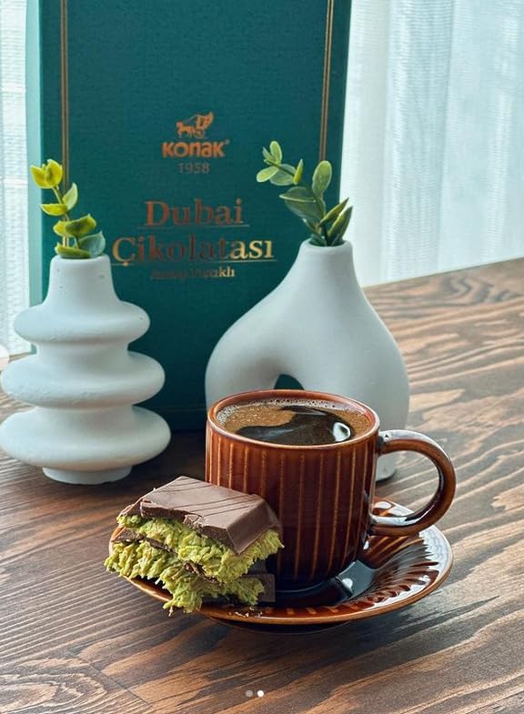 Dubai Chocolate 7oz Kunafa Pistachio Rich Milk Chocolate 200 Gram Individually Wrapped Fresh Premium Pistachio - Gift box for birthday - congratulations - Christmas Amazing Pack (Pack of 2)