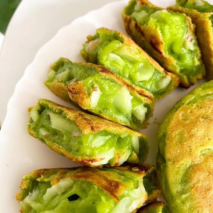 เชฟจ๋า Traditional Thai Coconut Pancake Mix – Pandan Flavor – Authentic Chewy Flour Blend for Ba Bin Desserts – Easy-to-Prepare Fragrant Snack (150g)