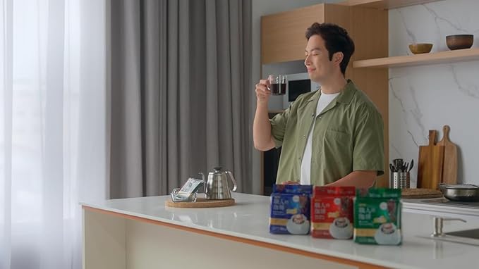 UCC Shokunin Coffee Rich Blend Single Serve Japanese Style Pour Over Coffee Imported from Japan 16 Individual Bags 0.25 Oz (7g) per bag Sun-Dried Beans Artisan Crafted Each Bag Makes 5 oz Cup