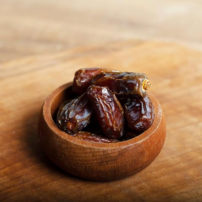 Mabroom Dates Deluxe 2.2LB - Exquisite Saudi Delicacy with Subtle Sweetness | Rich in Fiber Vitamins and Minerals | Perfect Energy-Boosting Snack