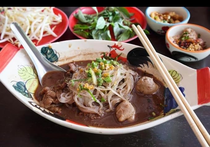 A.C. Products Instant Spicy Noodle Soup Powder [ผงปรุงก๋วยเตี๋ยวเรือสำเร็จรูป] 8oz (230g) – Authentic Thai Boat Noodle Seasoning – Quick &amp Easy Preparation – Bold Flavor – Imported from Thailand (