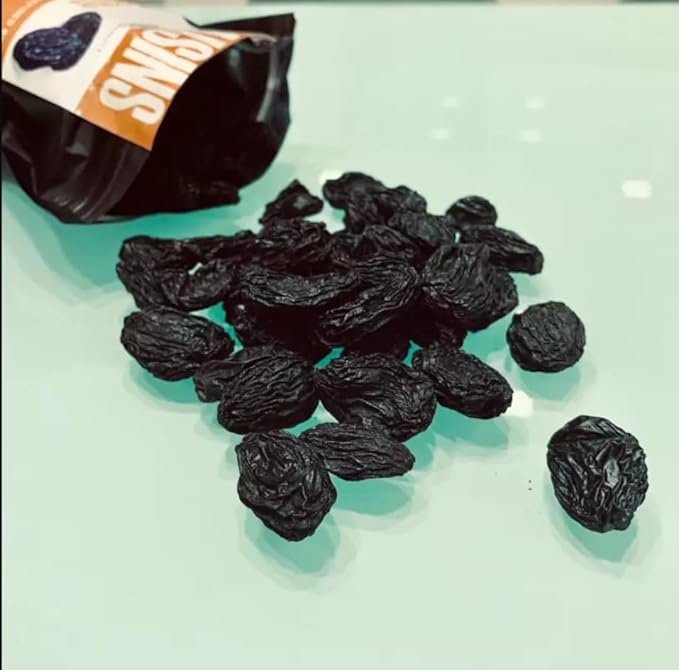 Premium Seedless Black Raisins Kali Kishmish Indian Large Size Munakka Dry Fruits Jumbo Black Raisins are High in Antioxidants Natural Source of Vitamin B12-200gms
