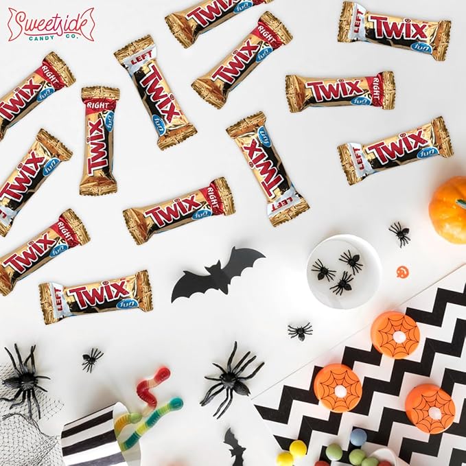 Twix Fun Size Candy Bars Left and Right 2lb Pack of Bulk Chocolate Candy Individually Wrapped Ideal Caramel Chocolate for Sharing with Friends Perfect Twix Mini Candy Bars for Parties and Events