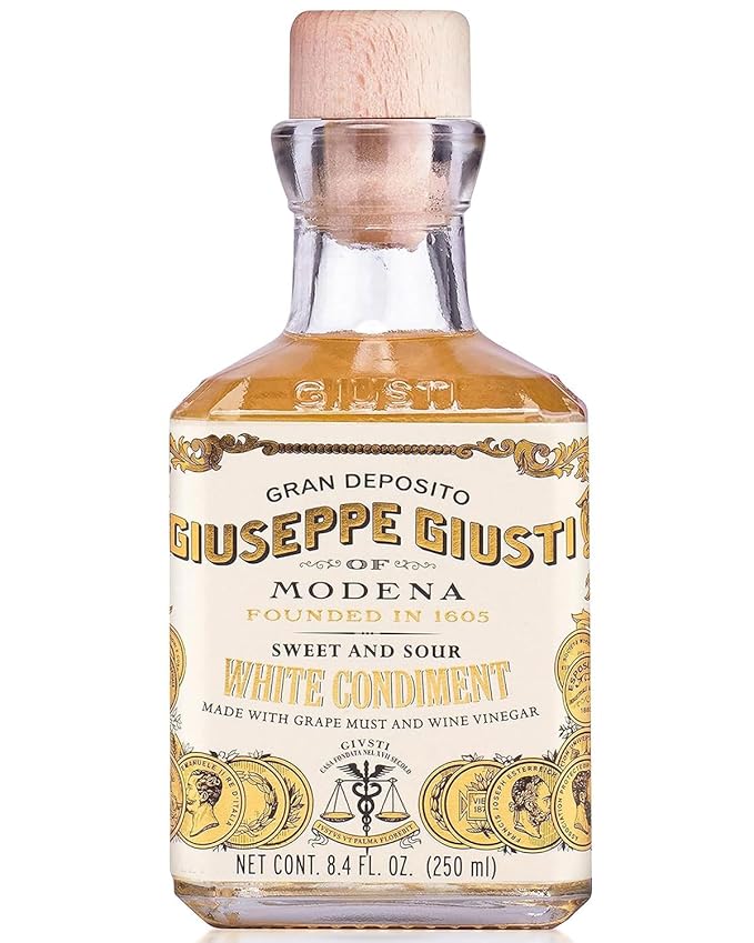 Giusti White Balsamic Vinegar Dressing – Condiment for Cooking and Finishing Dishes such as Salads Vegetables or Fish. Made in Italy with Balsamic Vinegar of Modena – 8.45 fl oz (250 ml) - Pack of 1