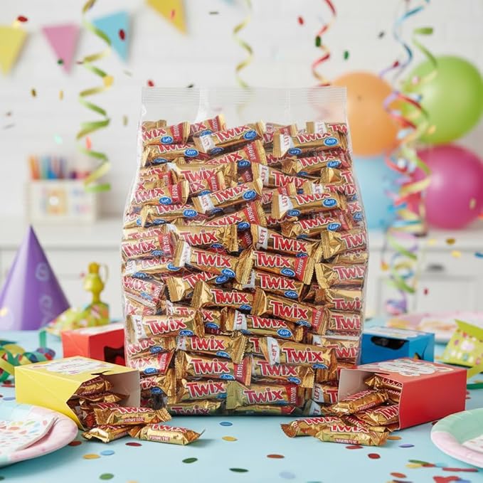 TwixCandy Bars Bulk Fun Size Candy - 50 Individually Wrapped Chocolate Candy Snack Size Bars - Caramel &amp Milk Chocolate Cookie Bars - Bulk Chocolate for Snacking Sharing and Parties - Bulk Candy