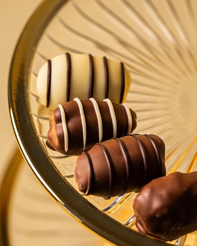OMNIYA Delicacy – Chocolate Exquisite Dates Box (1 Count 16-Piece Medjool Dates) – Stuffed &amp Coated with Milk Chocolate Pistachio Caramel &amp Lotus – Premium Middle Eastern Gift