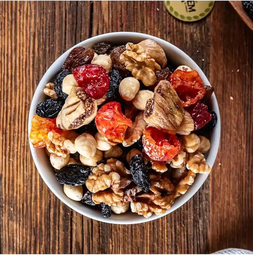 Mixed Dried Fruit 900g Package Snack Variety of Fruits suitable for Snacking Trail Mix or Baking - One Size
