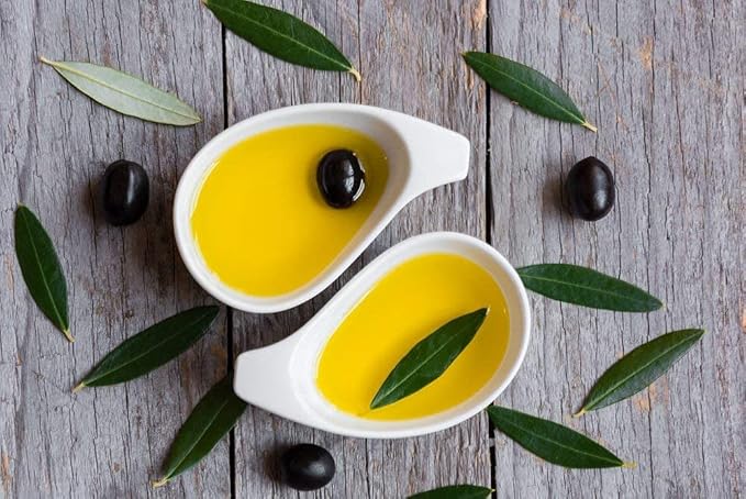 A Taste of Portugal Organic Olive Oil | Extra Virgin Olive Oil | Light and Fruity Portuguese Olive Oil | 32 OZ Tin