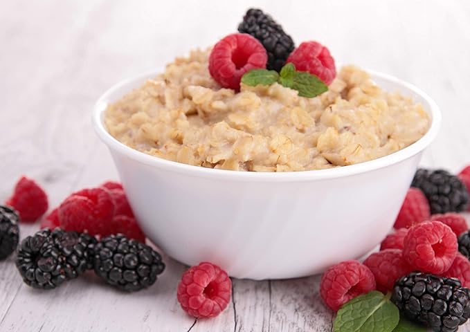 Food to Live Organic Spelt Flakes 7 Pounds - Rolled Spelt Made from Whole Grain Non-GMO Berries Uncooked Raw Whole Foods Vegan Kosher Bulk Great for Breakfast Cereal and Granola.