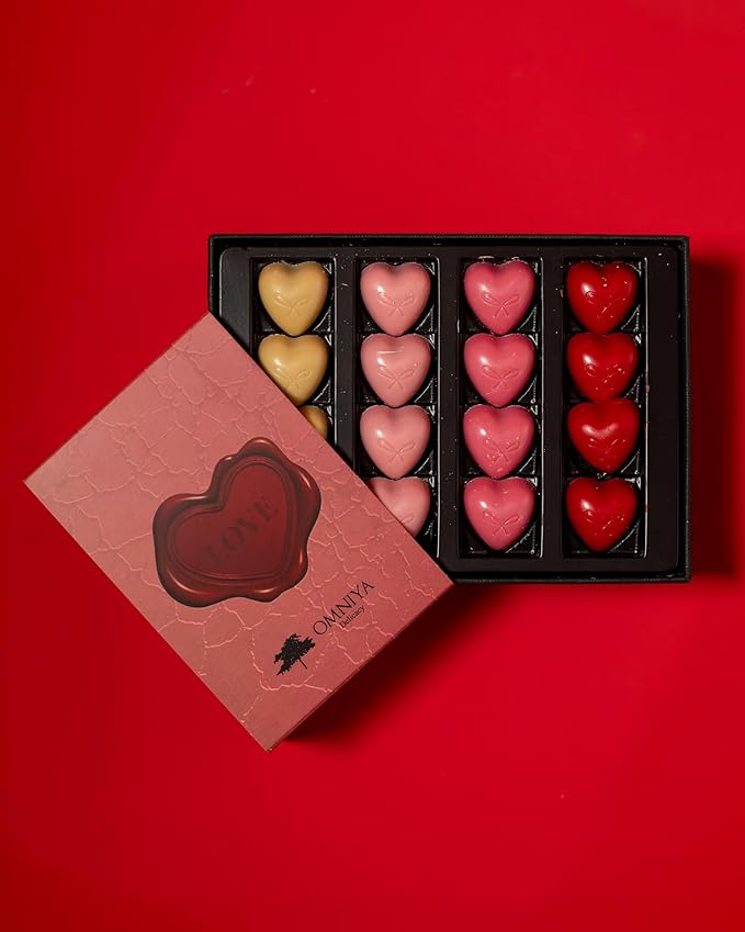 OMNIYA Delicacy - Luxury Chocolate Heart Box - 16 Pcs Heart Shaped Chocolate w/ 4 Flavors (Raspberry Coffee Pistachio &amp Chocolate) Premium Gourmet Creme Filled Chocolate for Special Occasions