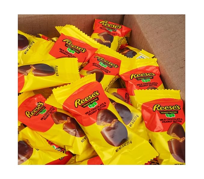 Reese's Peanut Butter Eggs Bulk Pack - 2 Pounds of Eggs - Delicious Classic Flavor in a Fun Shape - Perfect for Easter Baskets or Eggs Hunts - Great to Share with Friends and Family