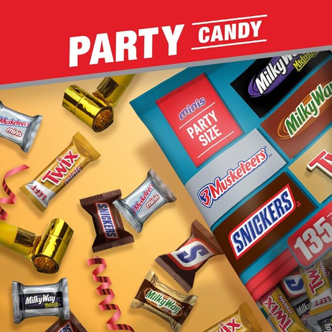 SNICKERS TWIX MILKY WAY &amp 3 MUSKETEERS Variety Pack Fun Size Variety Pack Milk Chocolate &amp Dark Chocolate Candy Bars Assortment 40 oz 135 Piece Bag