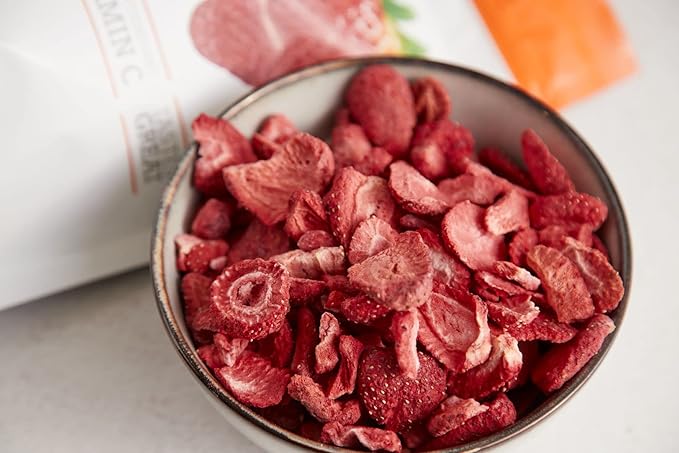 swiig Dried Diced Strawberries Raw Vegan No Added Sugars or Oils No Gluten No GMO Ingredients 7.5 Ounce Bag