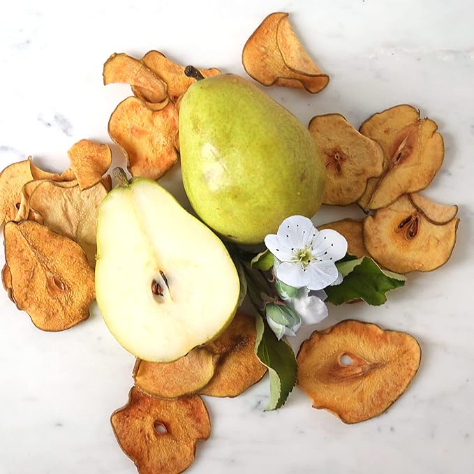 Sisters Fruit Company Northwest Pear Chips All-Natural No Preservatives Fat-Free (Contains SIX 2.25 OZ. Bags)
