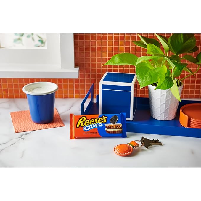 REESE'S OREO Milk Chocolate and White Creme Peanut Butter Cups Candy Packs 1.4 oz (24 Count)