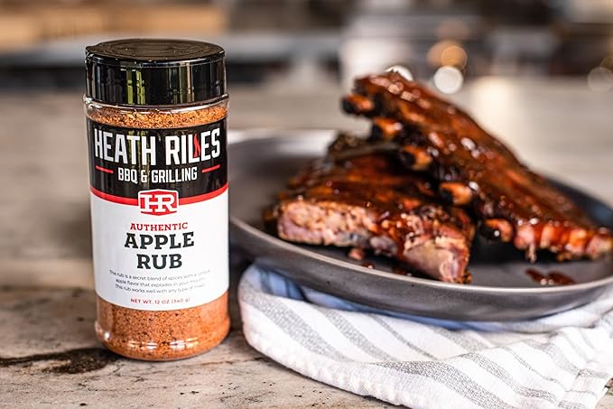 Heath Riles BBQ Apple Rub Seasoning 12 oz Bundled with Heat Resistant Gloves